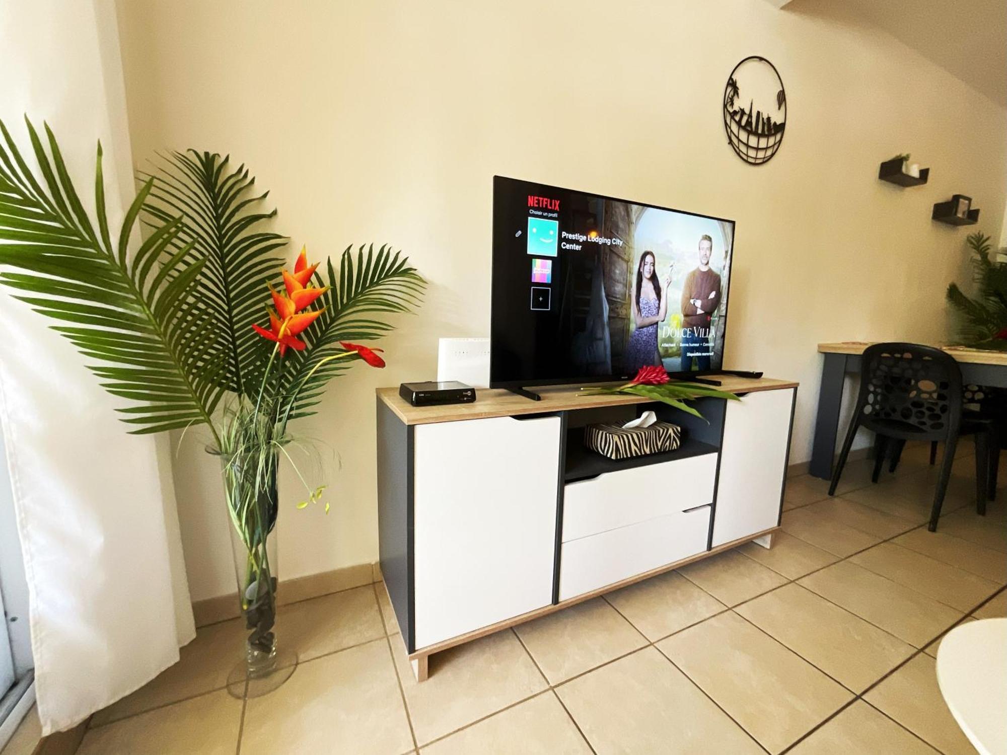 Prestige Lodging City Center Папеете Екстериор снимка